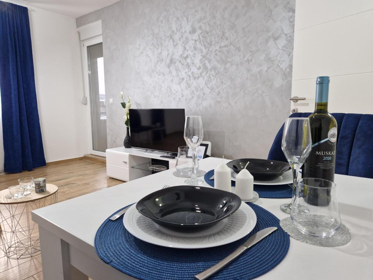 Apartman Astra Сремска Митровица Екстериор снимка