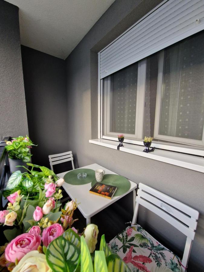 Apartman Astra Сремска Митровица Екстериор снимка