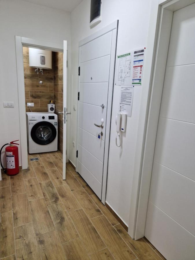 Apartman Astra Сремска Митровица Екстериор снимка