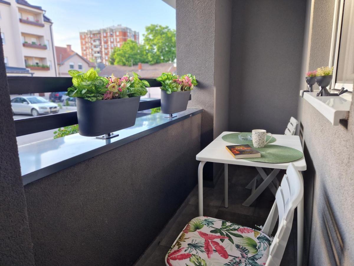 Apartman Astra Сремска Митровица Екстериор снимка